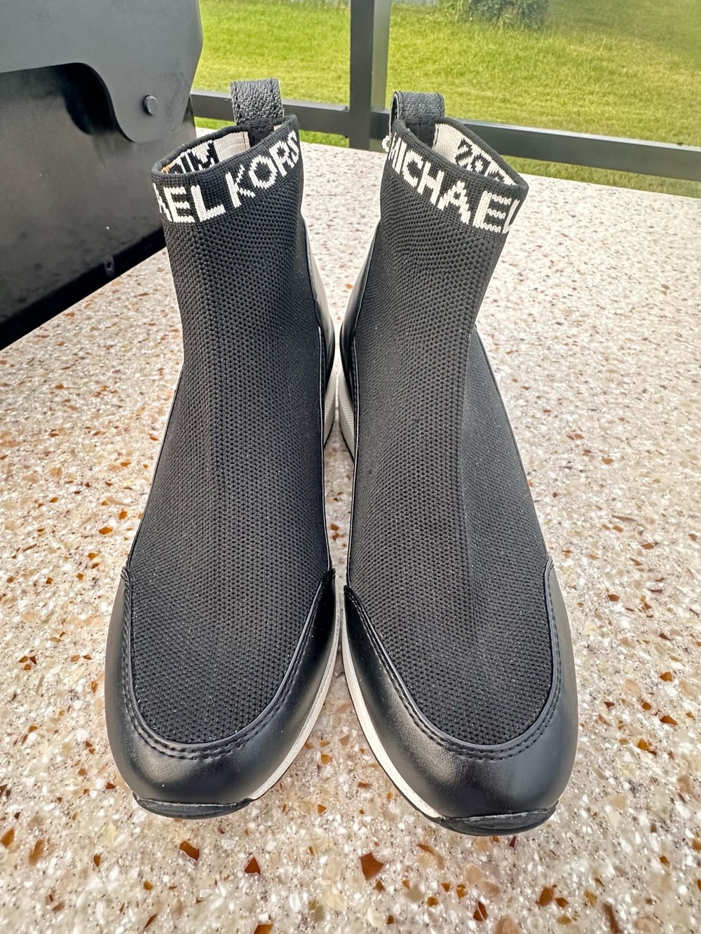 Michael Kors Skyler Logo Stretch-Knit Sock Sneakers Size 7